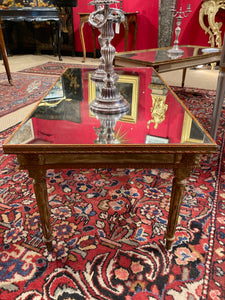 Paire de table basse en bois de Style Louis XVI