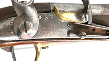 Load image into Gallery viewer, Pistolet de cavalerie modele 1822 à platine à silex de la Mre Rle de ST ETIENNE
